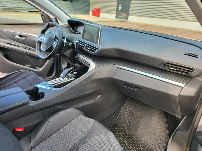 Peugeot 3008 ALLURE, снимка 10 - Автомобили и джипове - 53242756