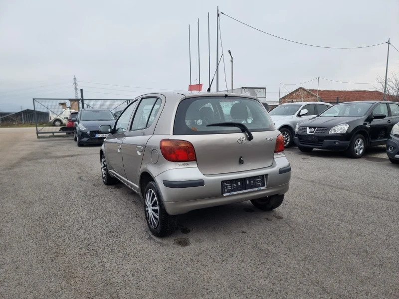 Toyota Yaris 1.3VVT-I, снимка 5 - Автомобили и джипове - 53563670