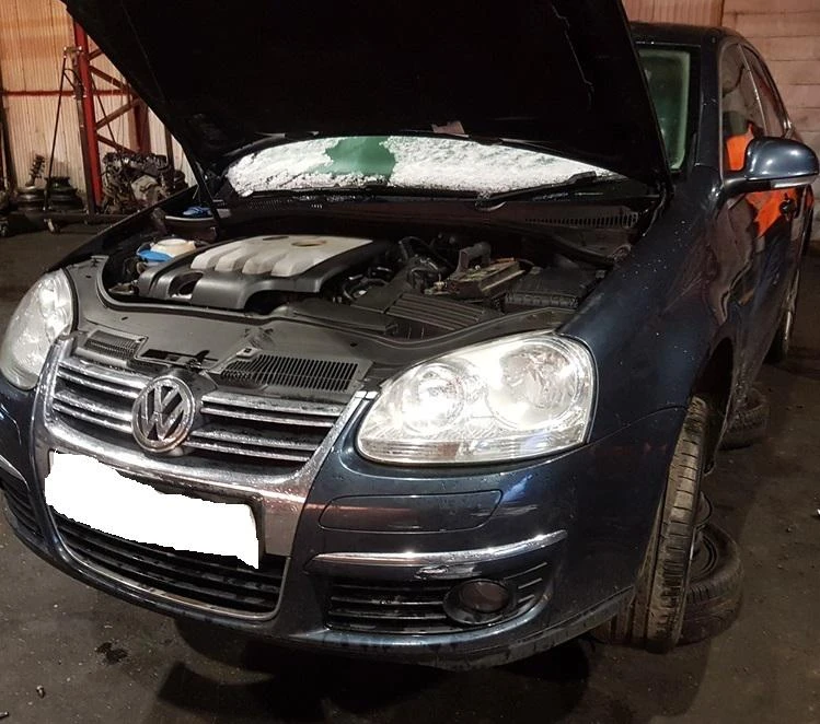 VW Jetta 2.0rdiЧасти, снимка 1 - Автомобили и джипове - 7115555