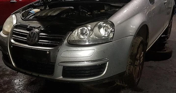 VW Jetta 2.0rdiЧасти, снимка 6 - Автомобили и джипове - 7115555