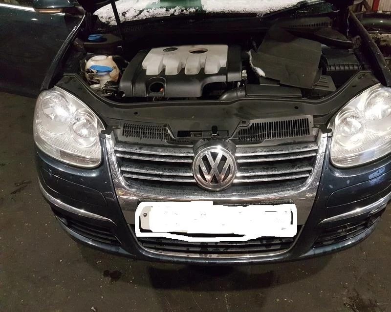 VW Jetta 2.0rdiЧасти, снимка 5 - Автомобили и джипове - 7115555