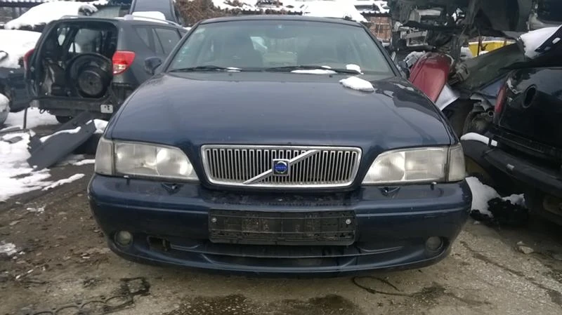 Volvo C70 2.5 turbo, снимка 1 - Автомобили и джипове - 49530211