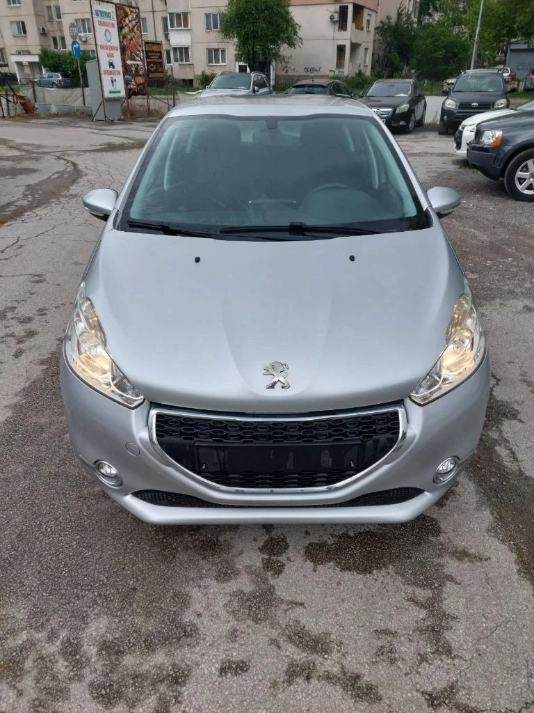 Peugeot 208, снимка 1 - Автомобили и джипове - 47541059