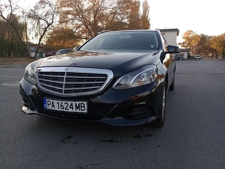 Mercedes-Benz E 200 АВАНГАРД , снимка 3 - Автомобили и джипове - 46900519