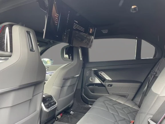 BMW 760 e M xDrive = Shadow Line = Гаранция, снимка 12 - Автомобили и джипове - 54339417