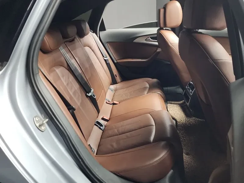 Audi A6 2.0 TDI Quattro, снимка 12 - Автомобили и джипове - 54561223