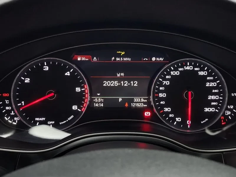 Audi A6 2.0 TDI Quattro, снимка 8 - Автомобили и джипове - 54561223