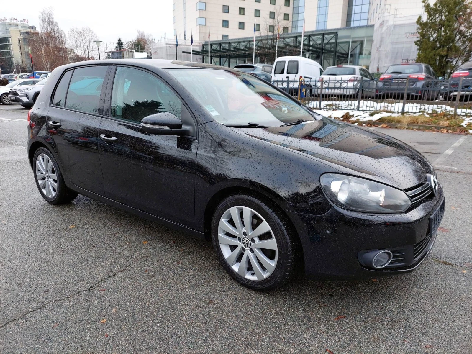 VW Golf 6 2, 0TDI AUTOMATIC - изображение 3