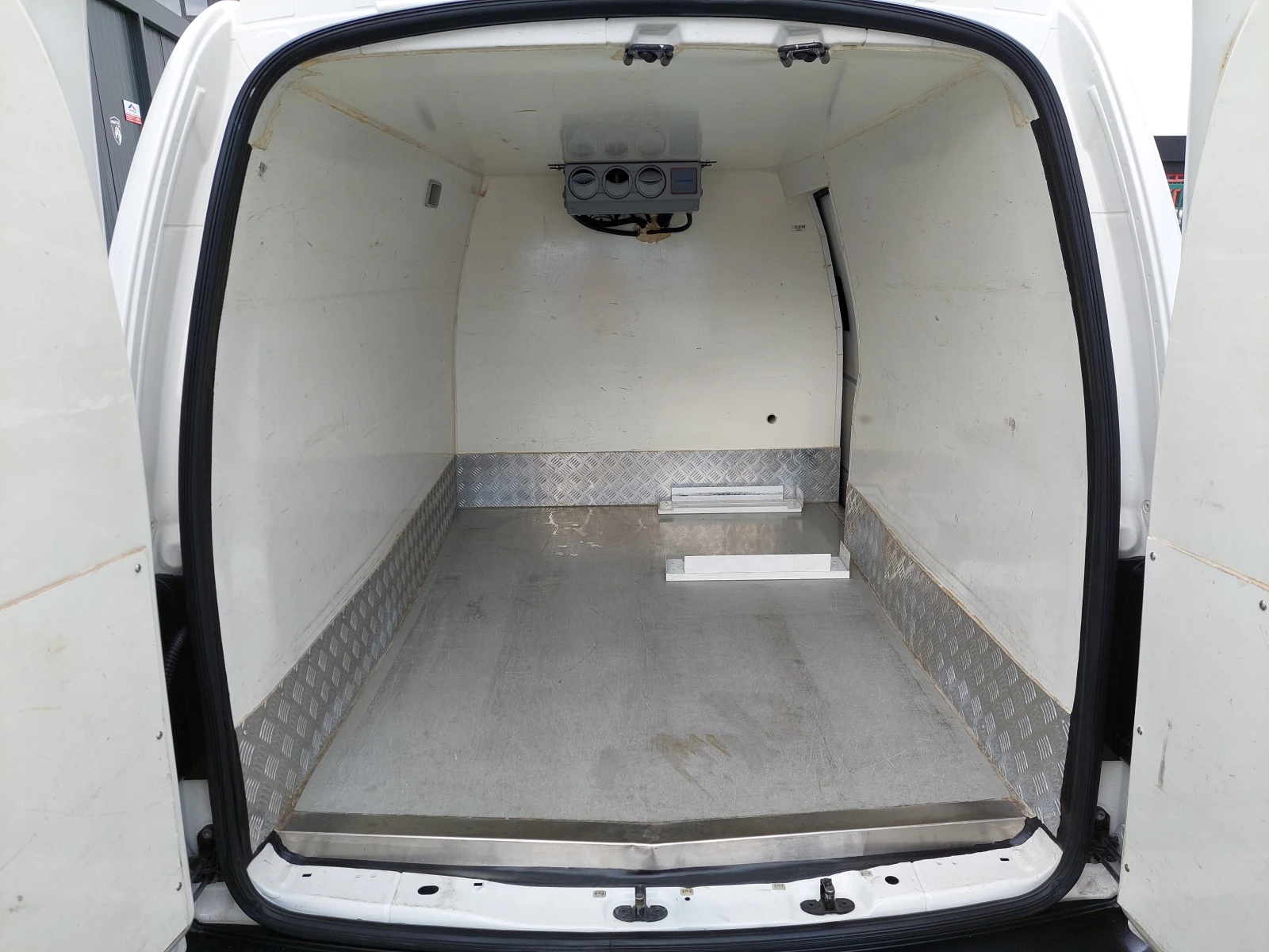 VW Caddy MAXI/1.4CNG/110k.c./6MT/N1/ХЛАДИЛЕН 8-15С | Mobile.bg — изображение 14