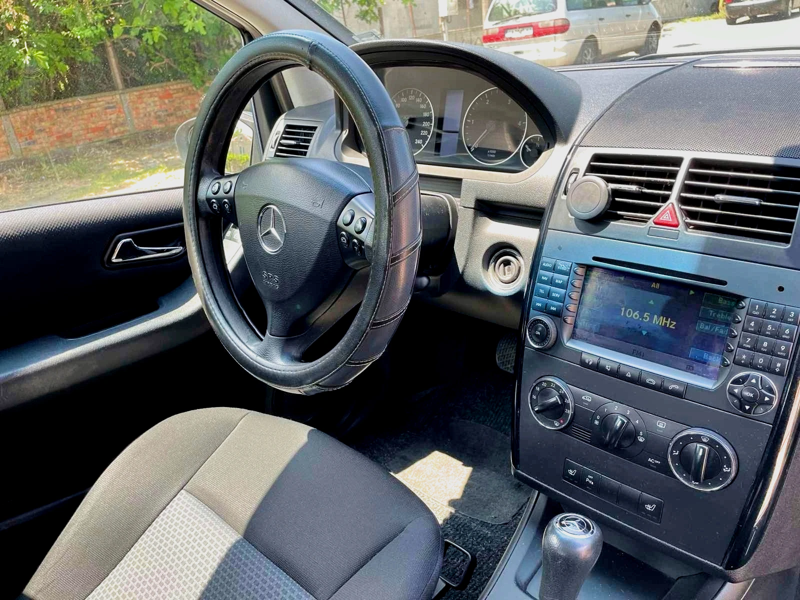 Mercedes-Benz A 180  - изображение 6