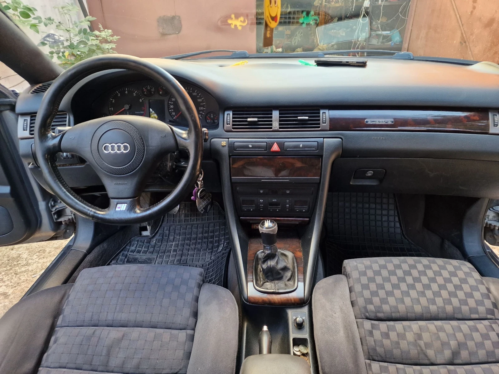 Audi A6 1.8Т quattro - изображение 6
