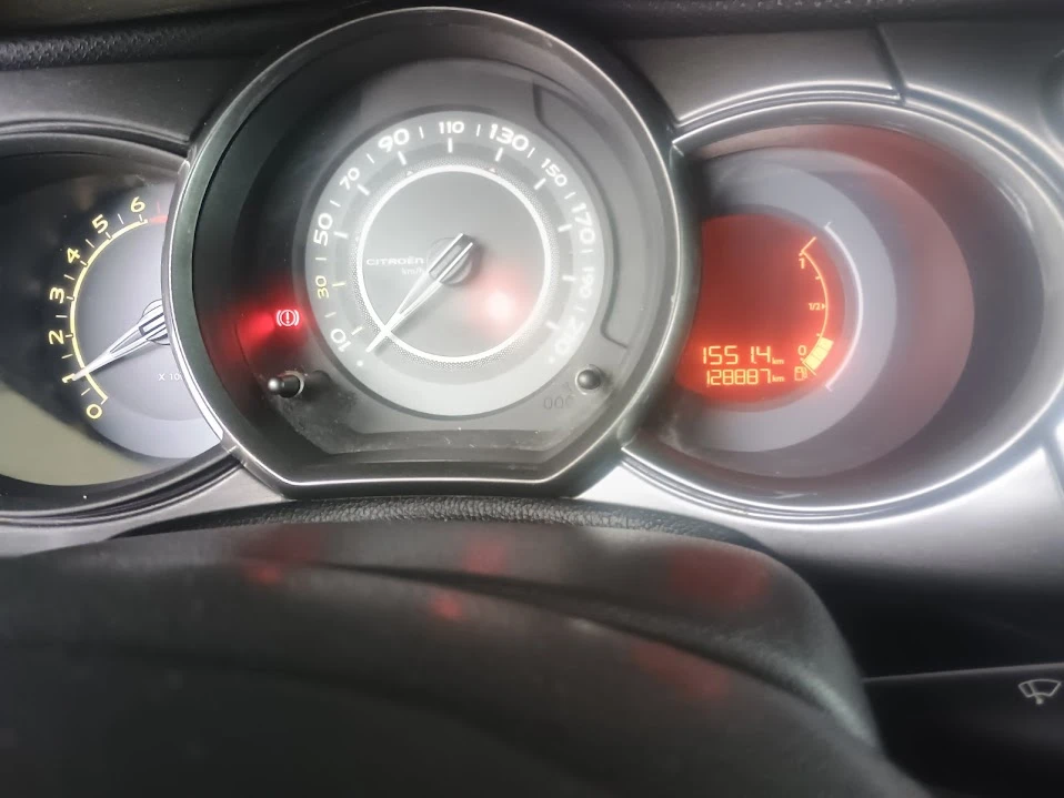 Citroen C3 1.4 EXCLUSIVE - изображение 8