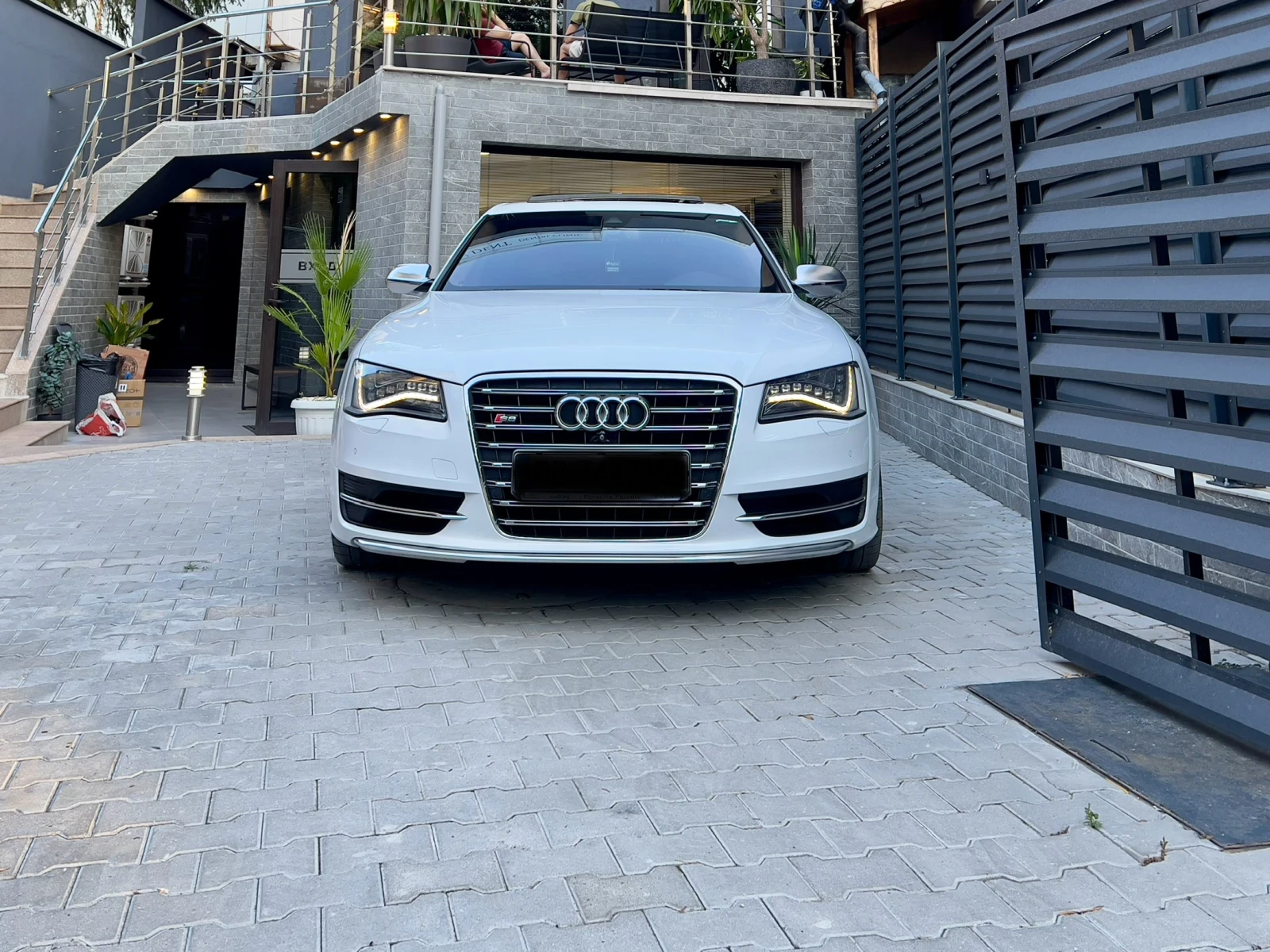 Audi S8   | Mobile.bg   2