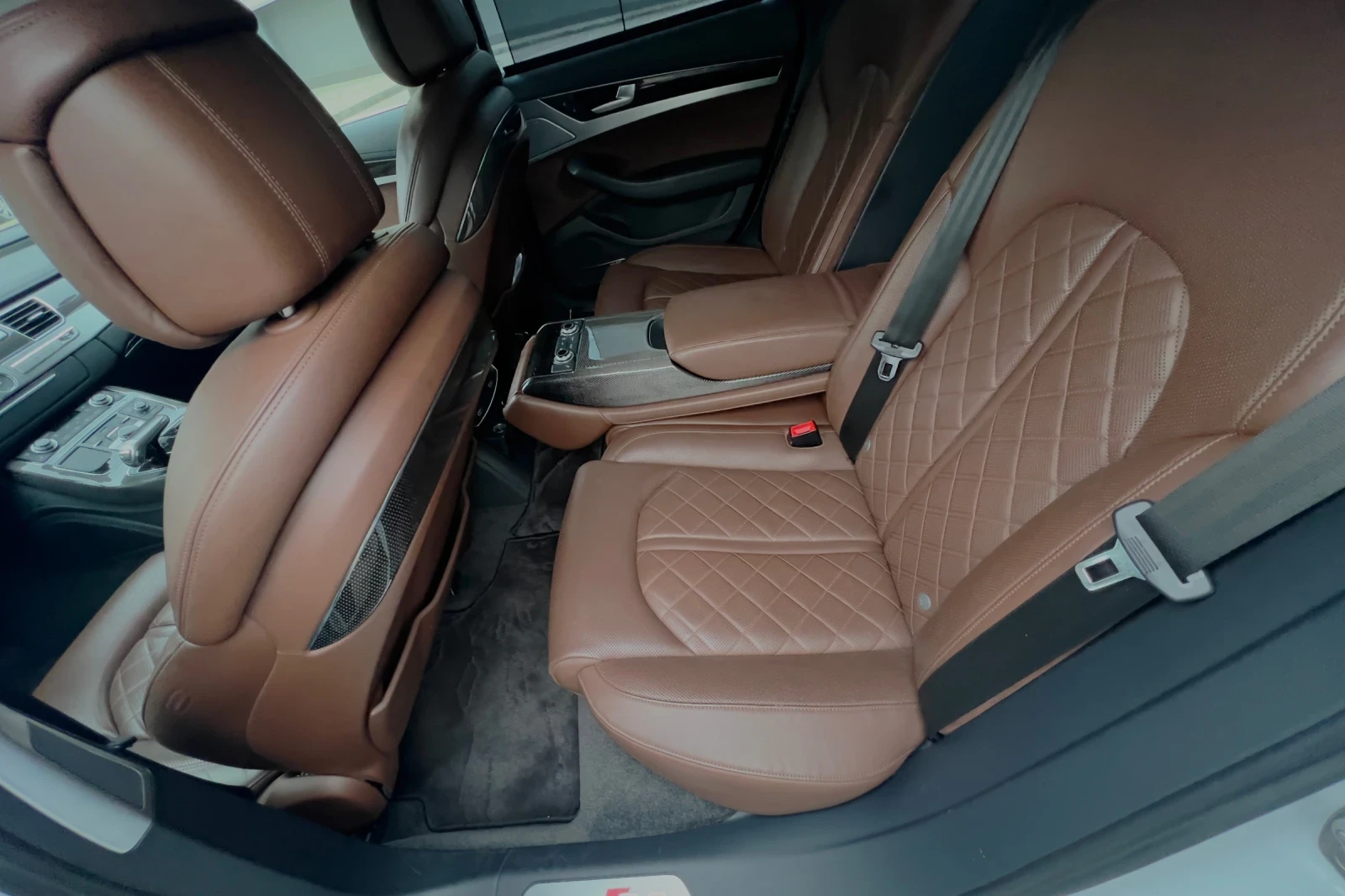 Audi S8   | Mobile.bg   11