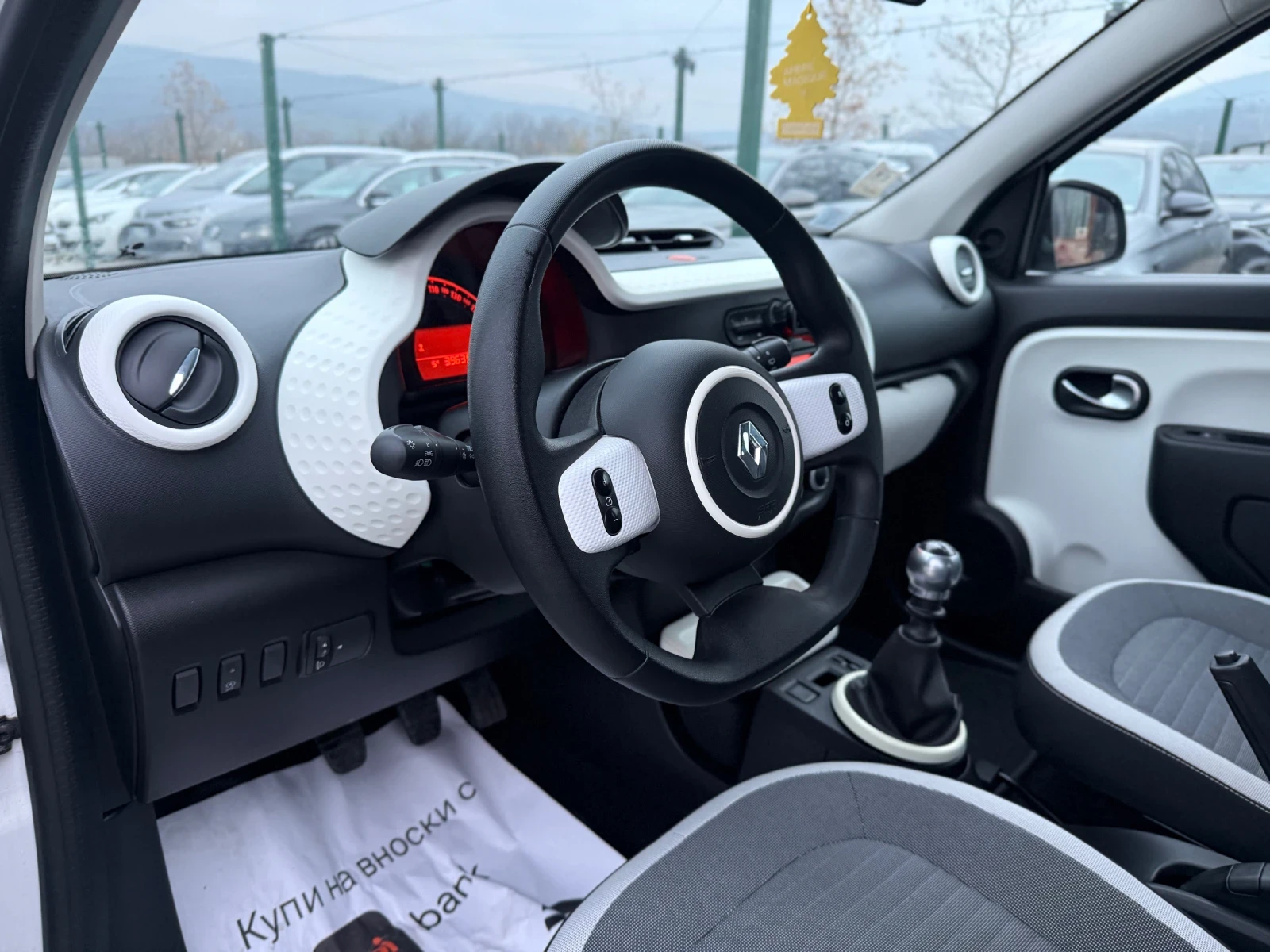 Renault Twingo 0.9 LIMITED 39 000 km  | Mobile.bg � ����������� 8