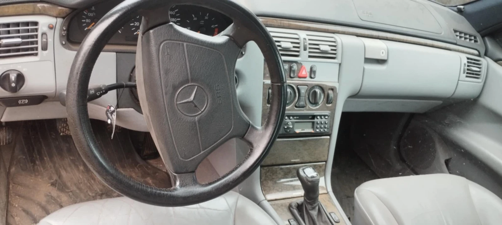 Mercedes-Benz E 290  - изображение 9