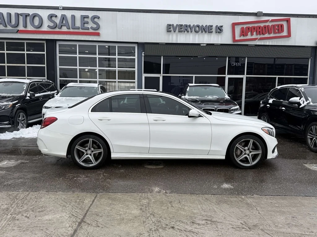 Mercedes-Benz C 300 * CARFAX * ЦЕНА ДО БГ - изображение 5
