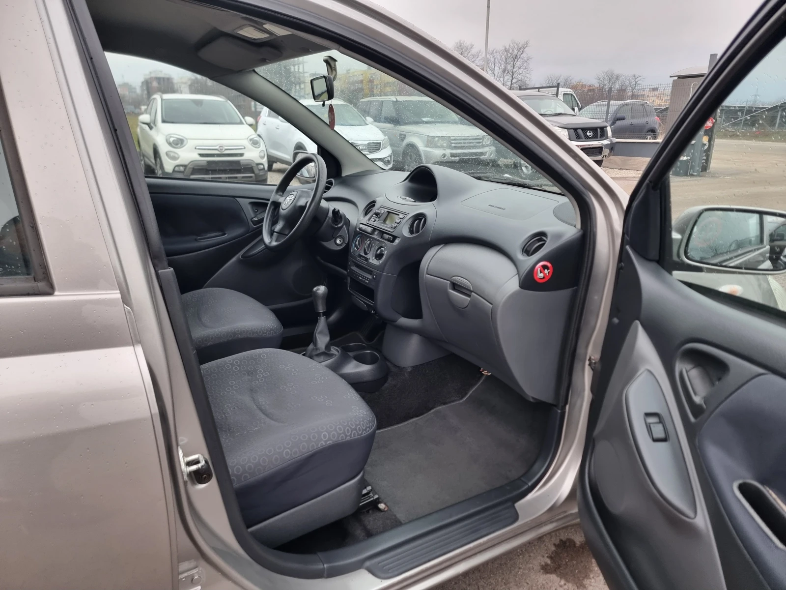 Toyota Yaris 1.3VVT-I | Mobile.bg � ����������� 15