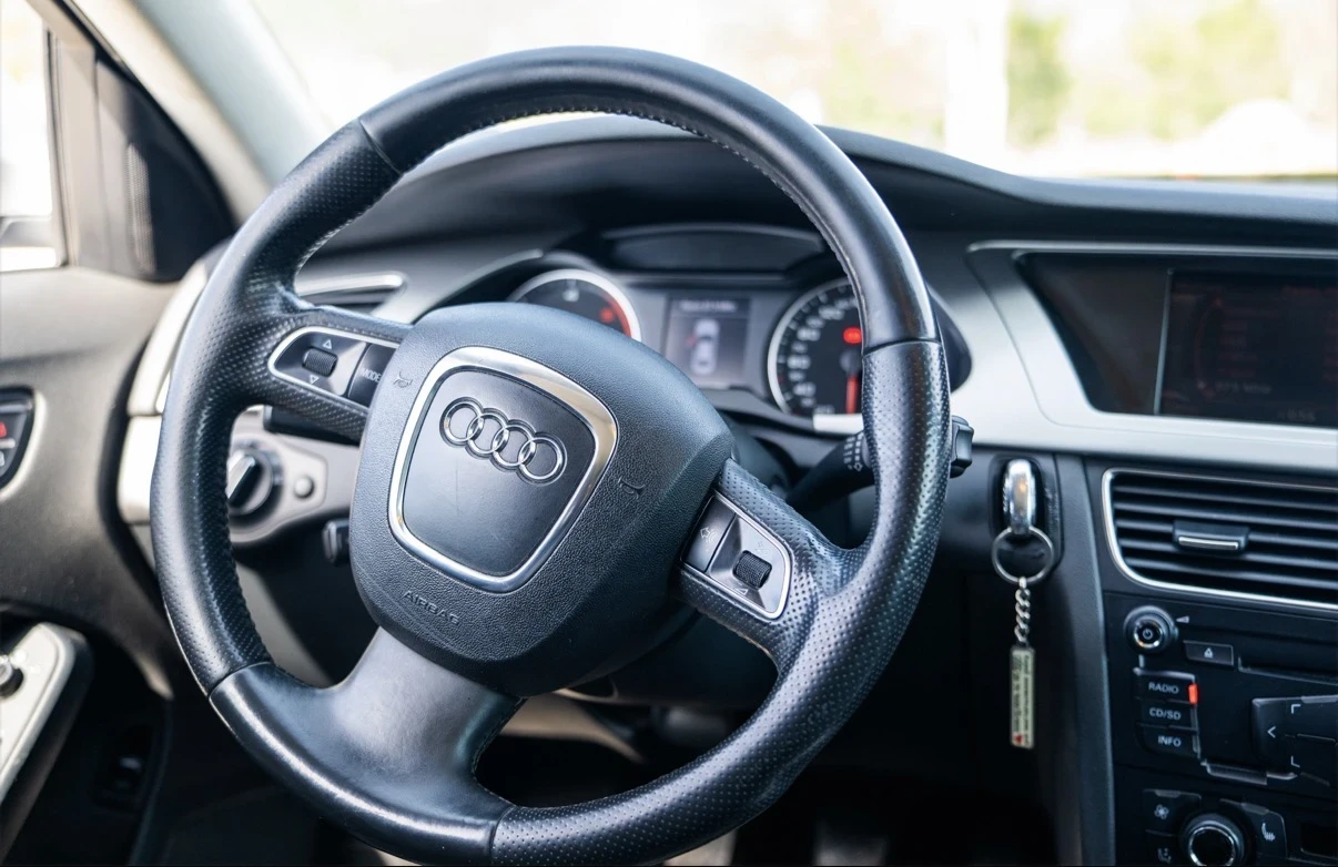 Audi A4, снимка 5 - Автомобили и джипове - 53830447