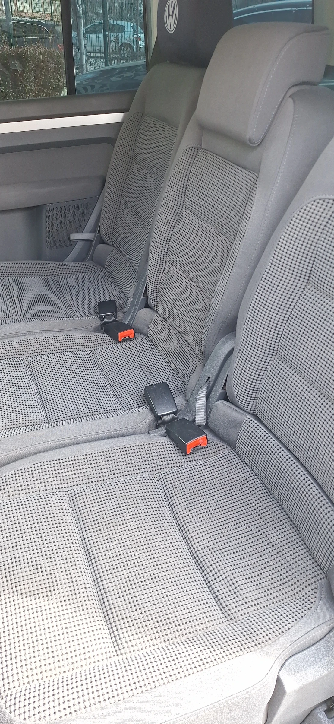 VW Touran, снимка 13 - Автомобили и джипове - 53850636