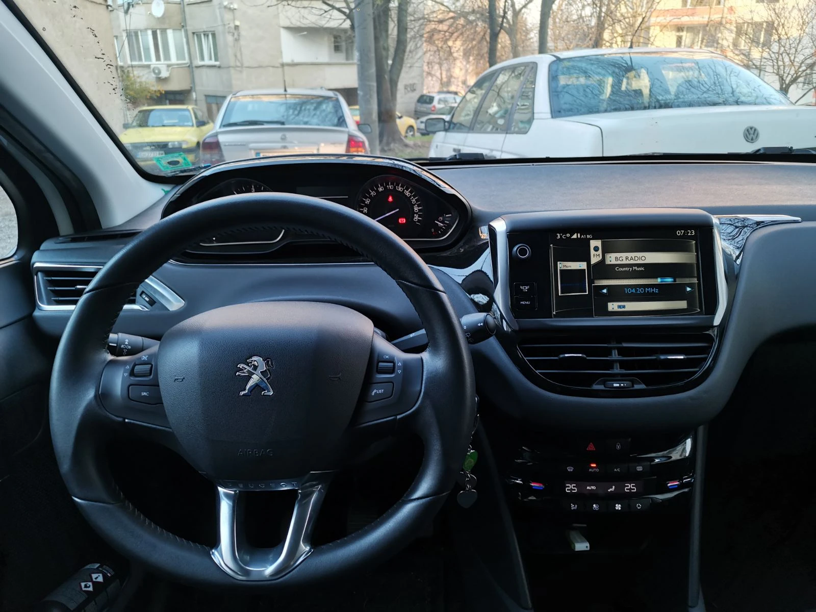 Peugeot 208 1.6 HDI 92 | Mobile.bg � ����������� 8