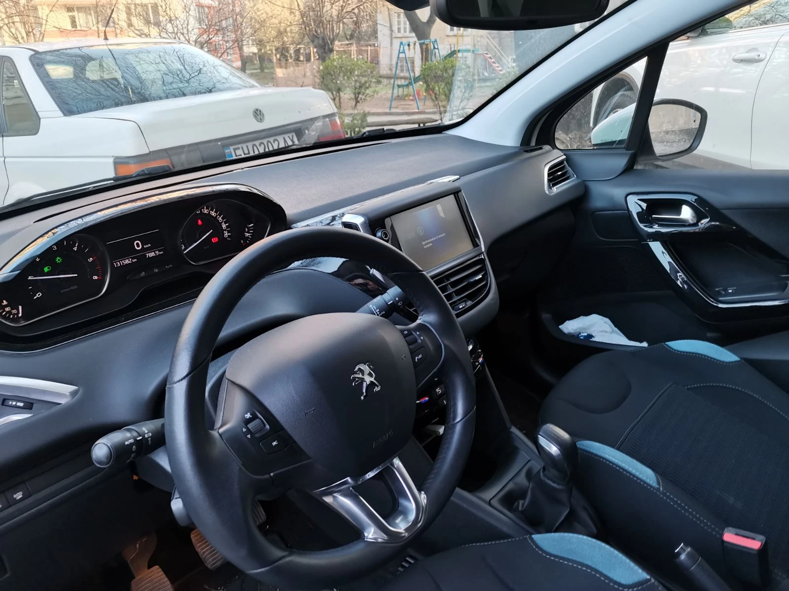 Peugeot 208 1.6 HDI 92 | Mobile.bg � ����������� 9