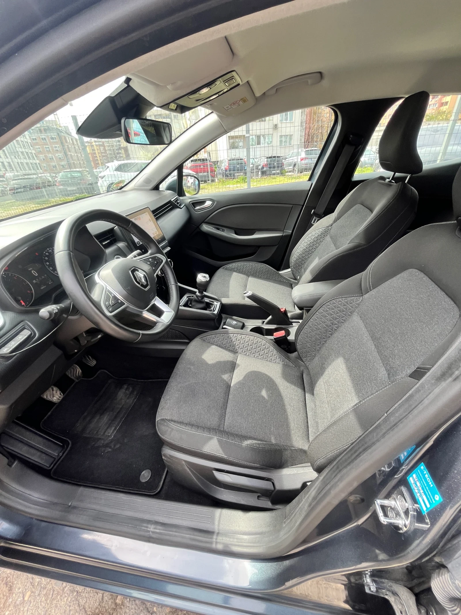 Renault Clio, снимка 5 - Автомобили и джипове - 54181085