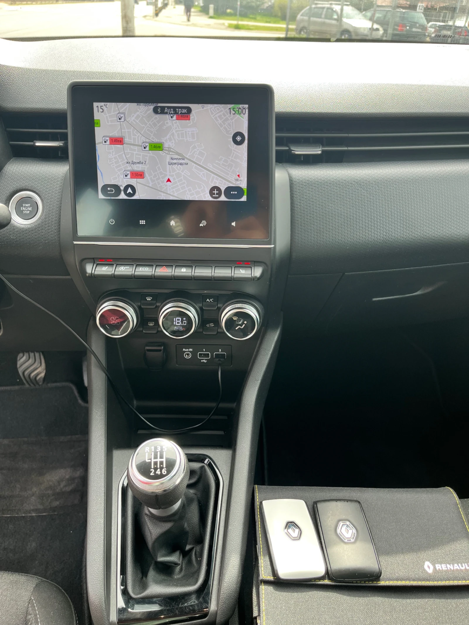 Renault Clio, снимка 7 - Автомобили и джипове - 54181085