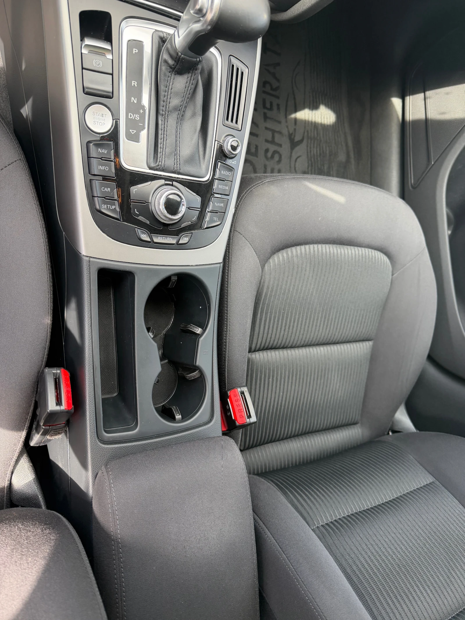Audi A4, снимка 16 - Автомобили и джипове - 54367701