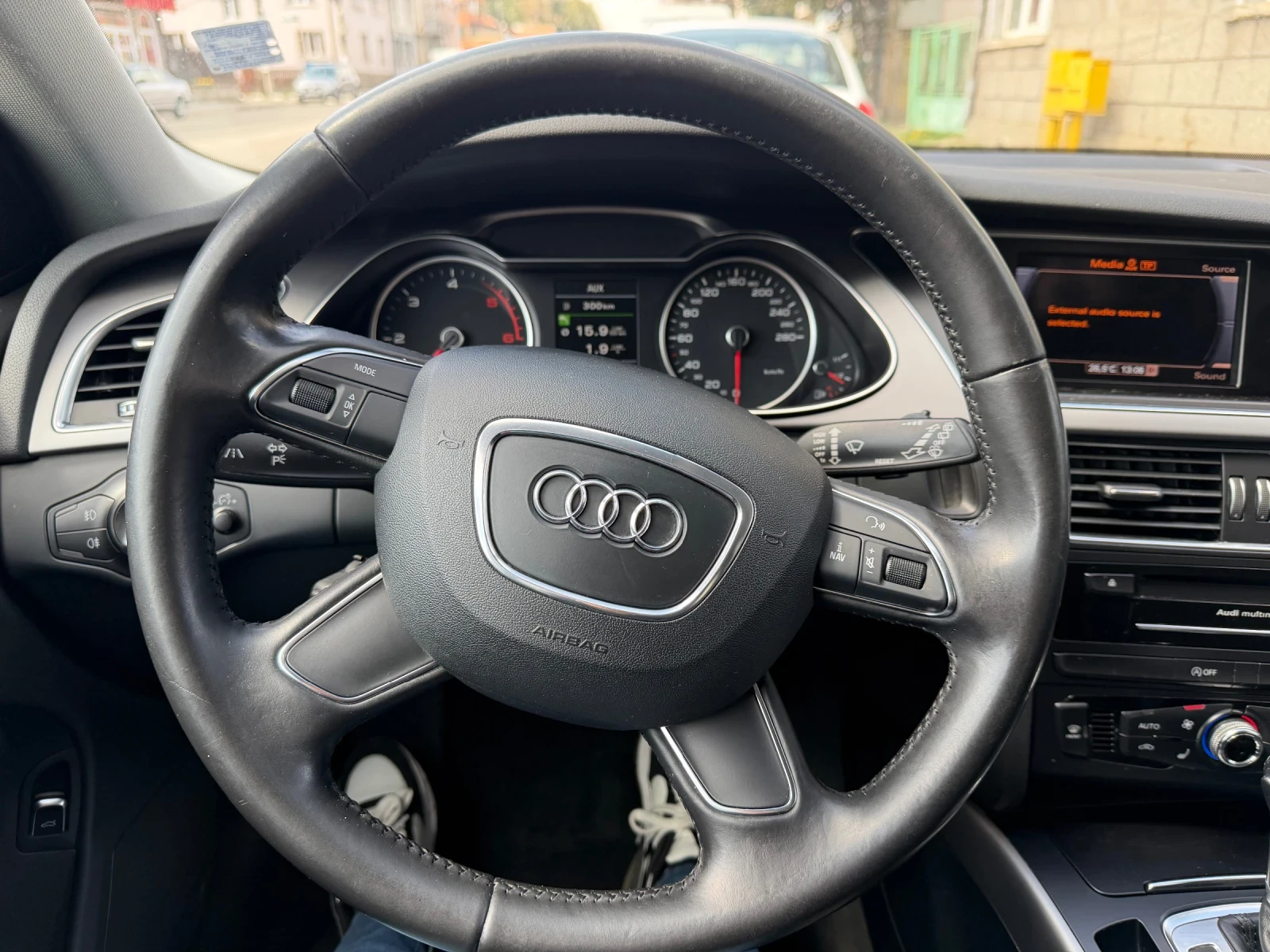 Audi A4, снимка 8 - Автомобили и джипове - 54367701