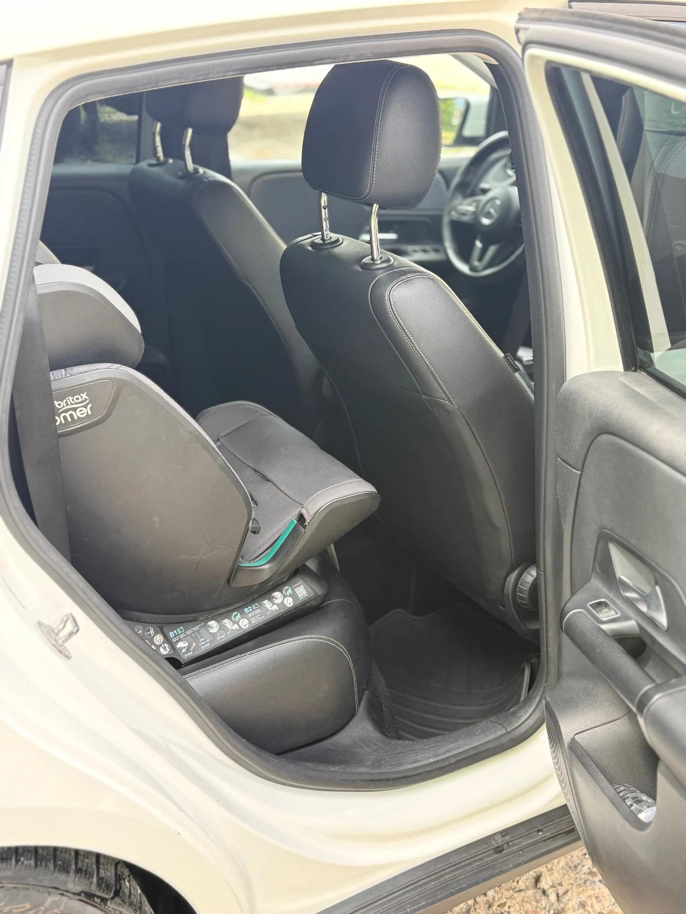 Mercedes-Benz B 180 В 1.8 Дизел, снимка 13 - Автомобили и джипове - 54512248