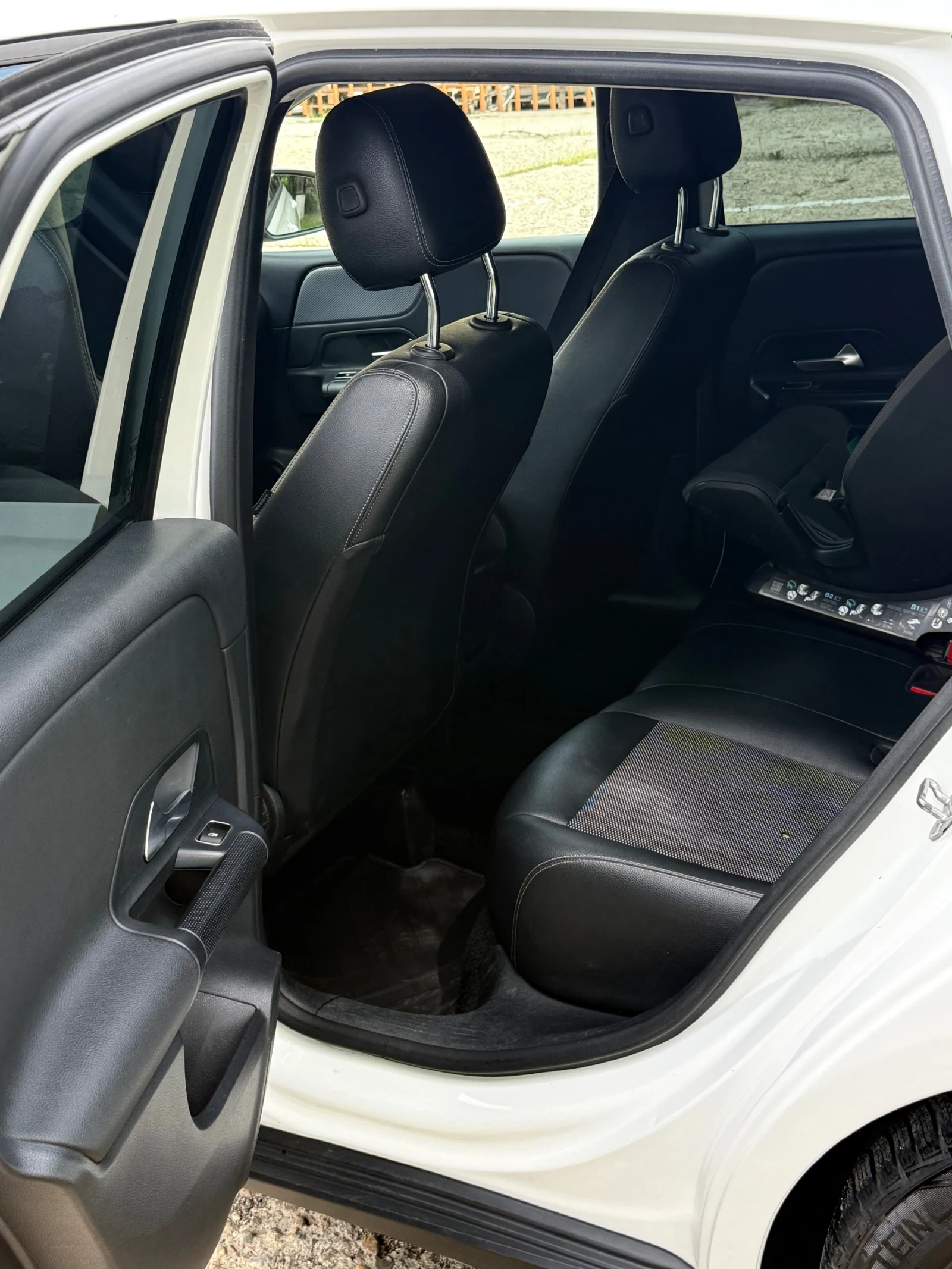 Mercedes-Benz B 180 В 1.8 Дизел, снимка 12 - Автомобили и джипове - 54512248