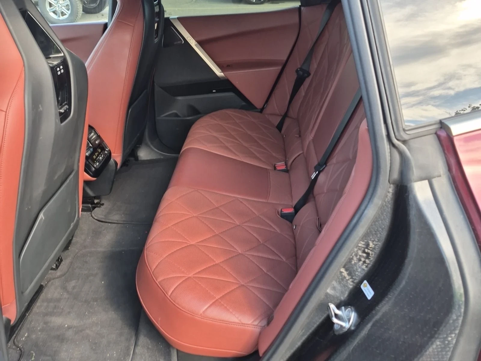 BMW iX M-pkg | Laser  | Bowers & Wilkins | Въздух | Soft, снимка 11 - Автомобили и джипове - 55058170