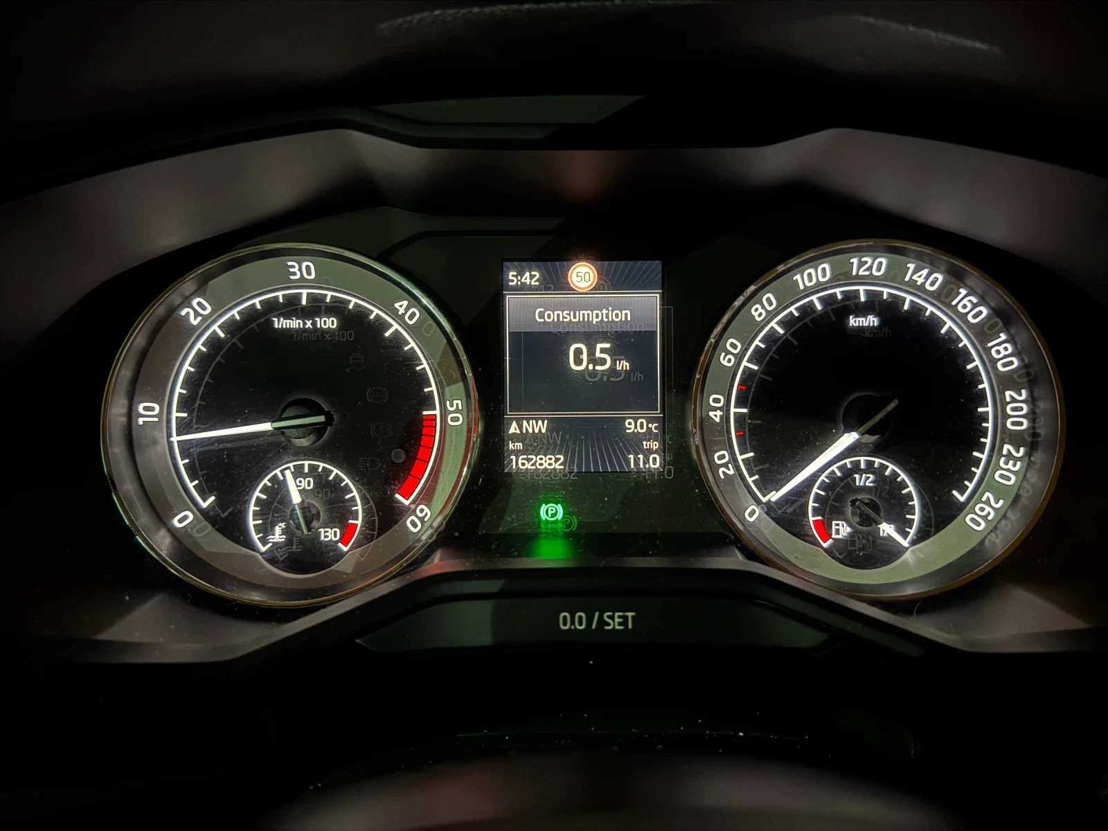 Skoda Superb L&K, снимка 8 - Автомобили и джипове - 55357286