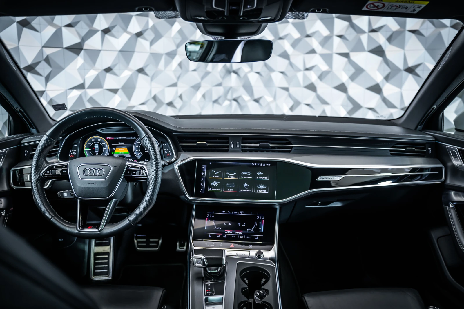 Audi A6 55 quattro PHEV* Pano* B&O, снимка 11 - Автомобили и джипове - 55725688