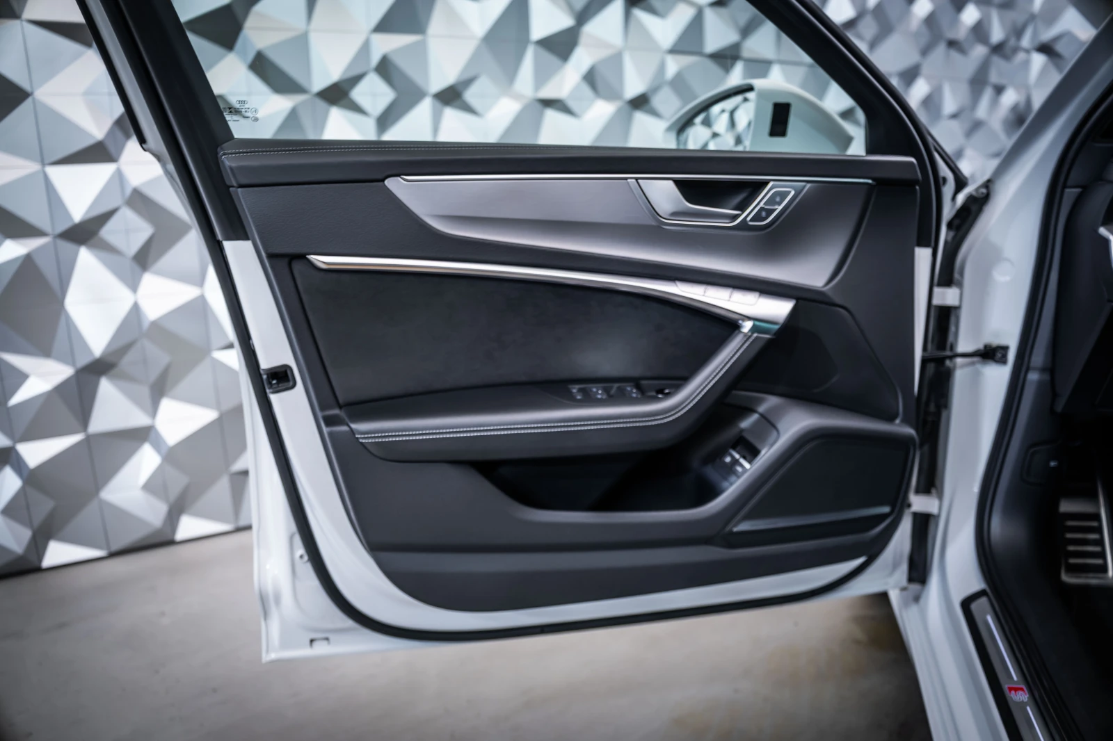 Audi A6 55 quattro PHEV* Pano* B&O, снимка 7 - Автомобили и джипове - 55725688