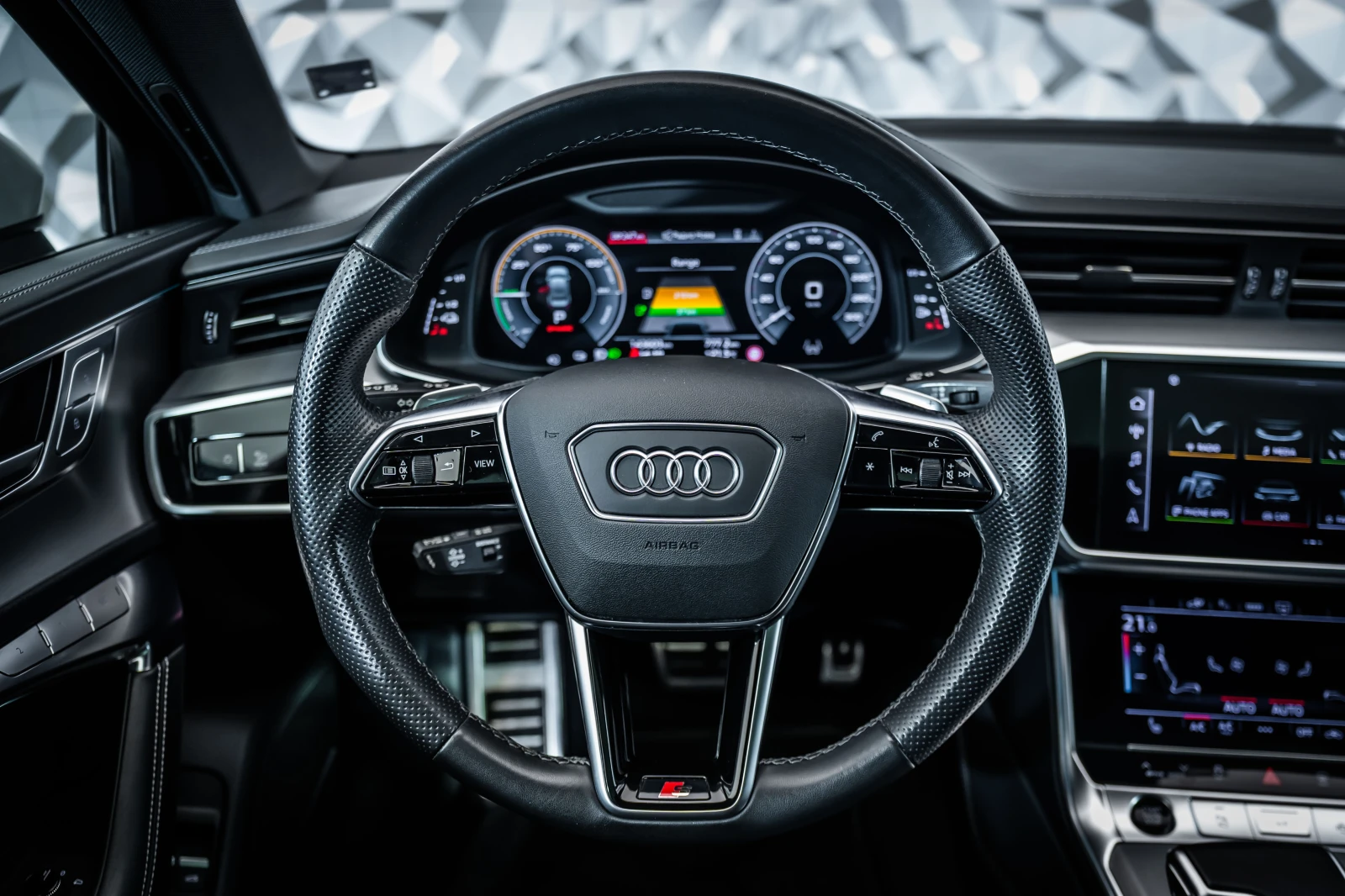 Audi A6 55 quattro PHEV* Pano* B&O, снимка 10 - Автомобили и джипове - 55725688
