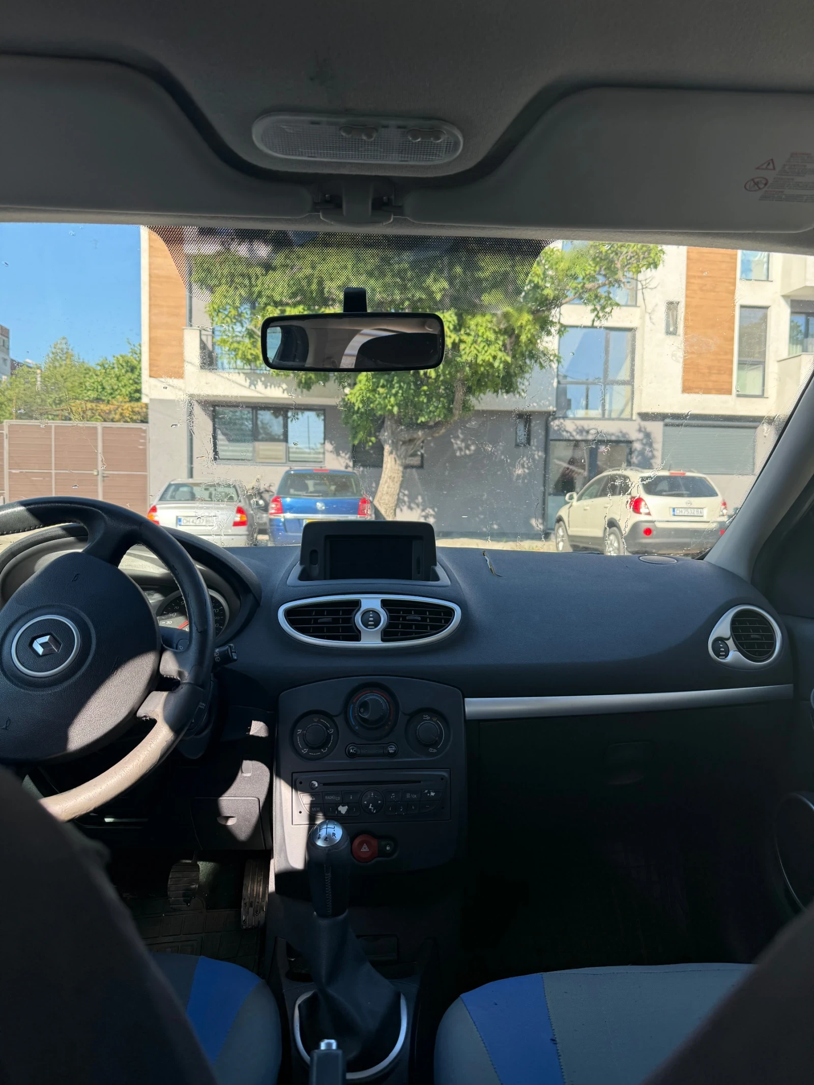 Renault Clio, снимка 6 - Автомобили и джипове - 55995014