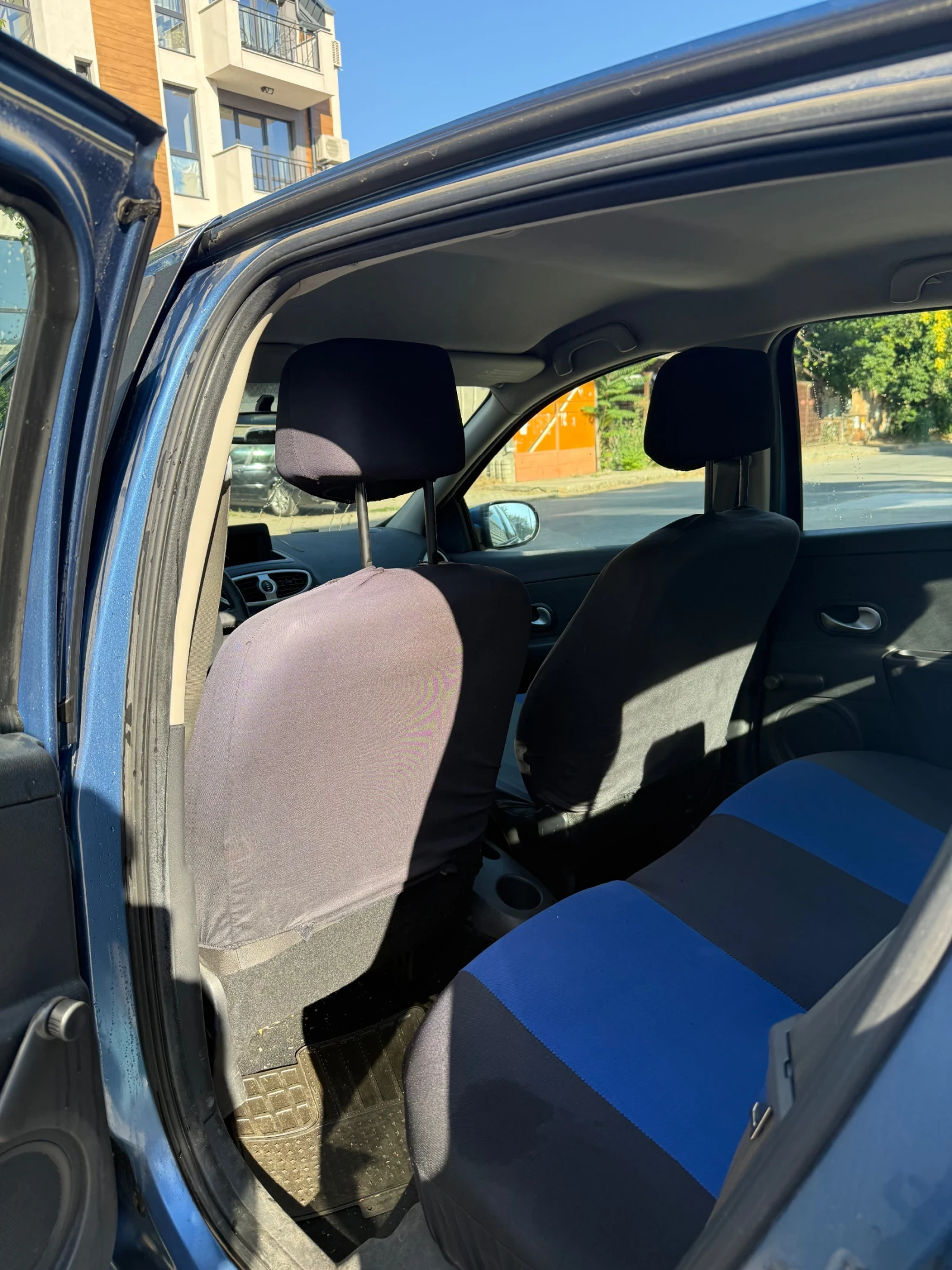 Renault Clio, снимка 5 - Автомобили и джипове - 55995014