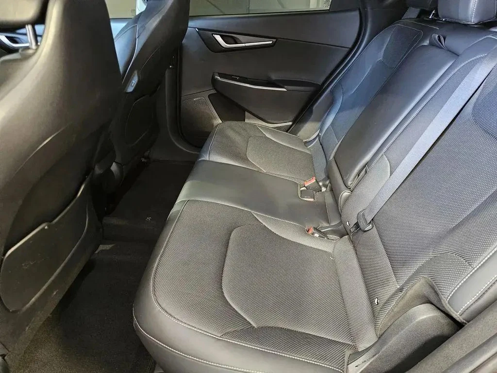Kia EV6 WIND AWD, снимка 13 - Автомобили и джипове - 56255673
