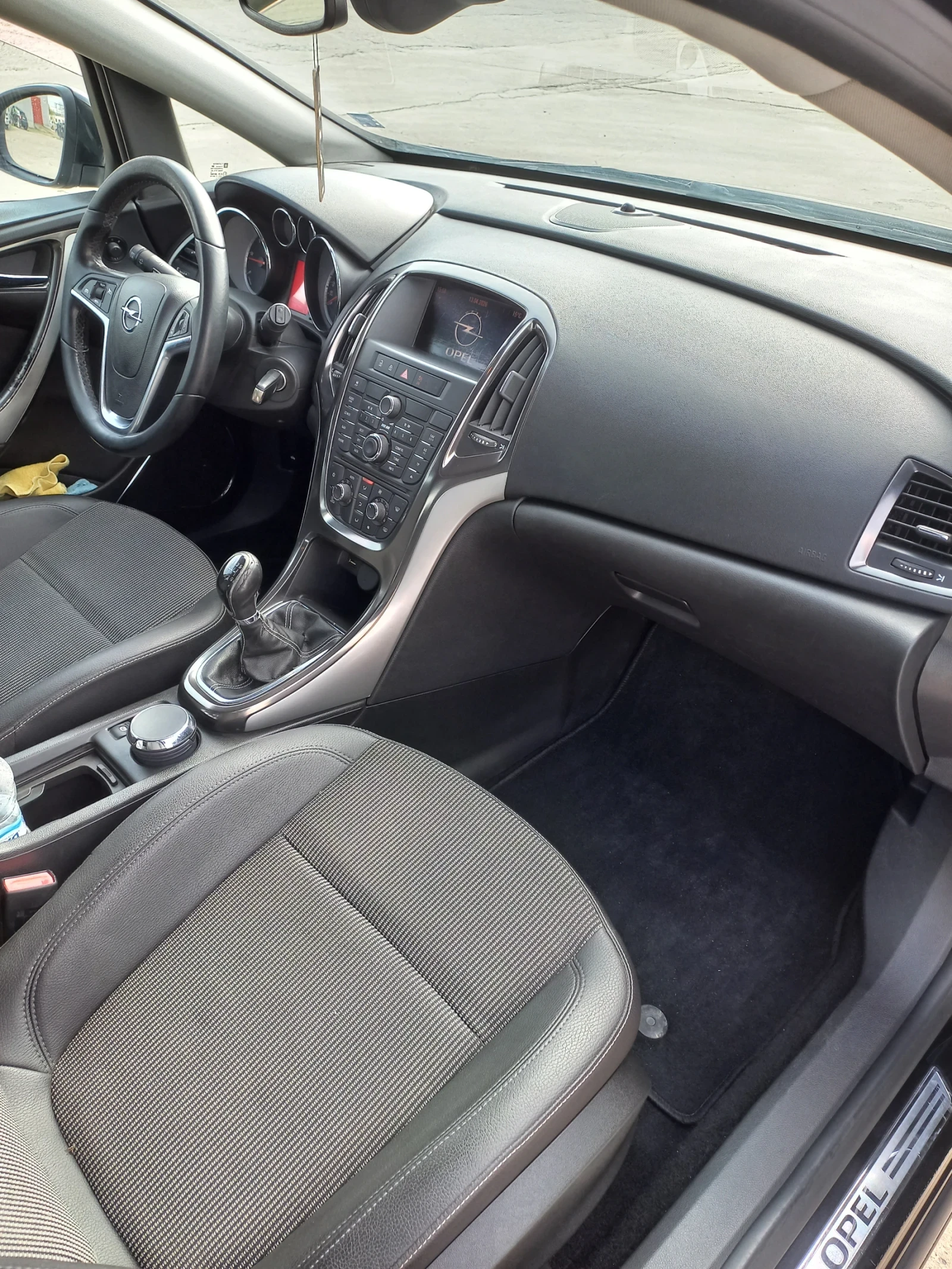 Opel Astra, снимка 10 - Автомобили и джипове - 56637165
