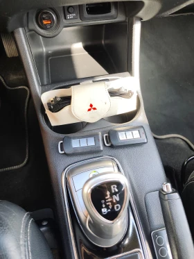 Mitsubishi Outlander 2.0 Phev, снимка 13