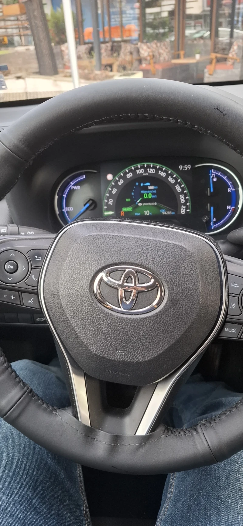 Toyota Rav4, снимка 5 - Автомобили и джипове - 53428539