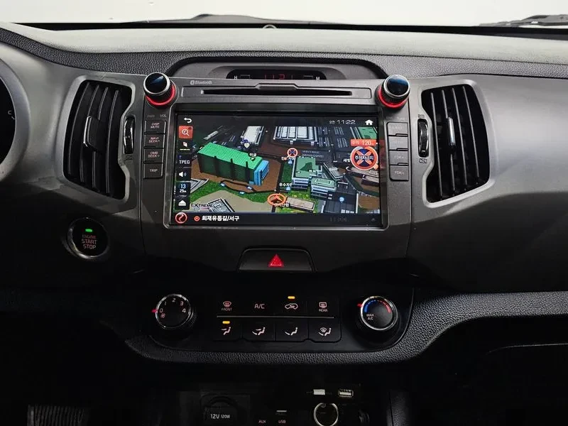 Kia Sportage 2.0 CRDi 4WD, снимка 15 - Автомобили и джипове - 54274969