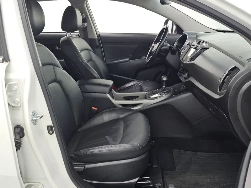 Kia Sportage 2.0 CRDi 4WD, снимка 11 - Автомобили и джипове - 54274969