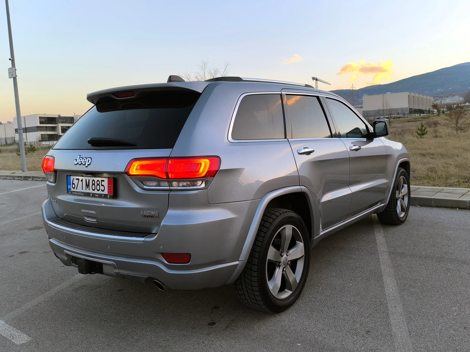 Jeep Grand cherokee 5.7 HEMI - изображение 5