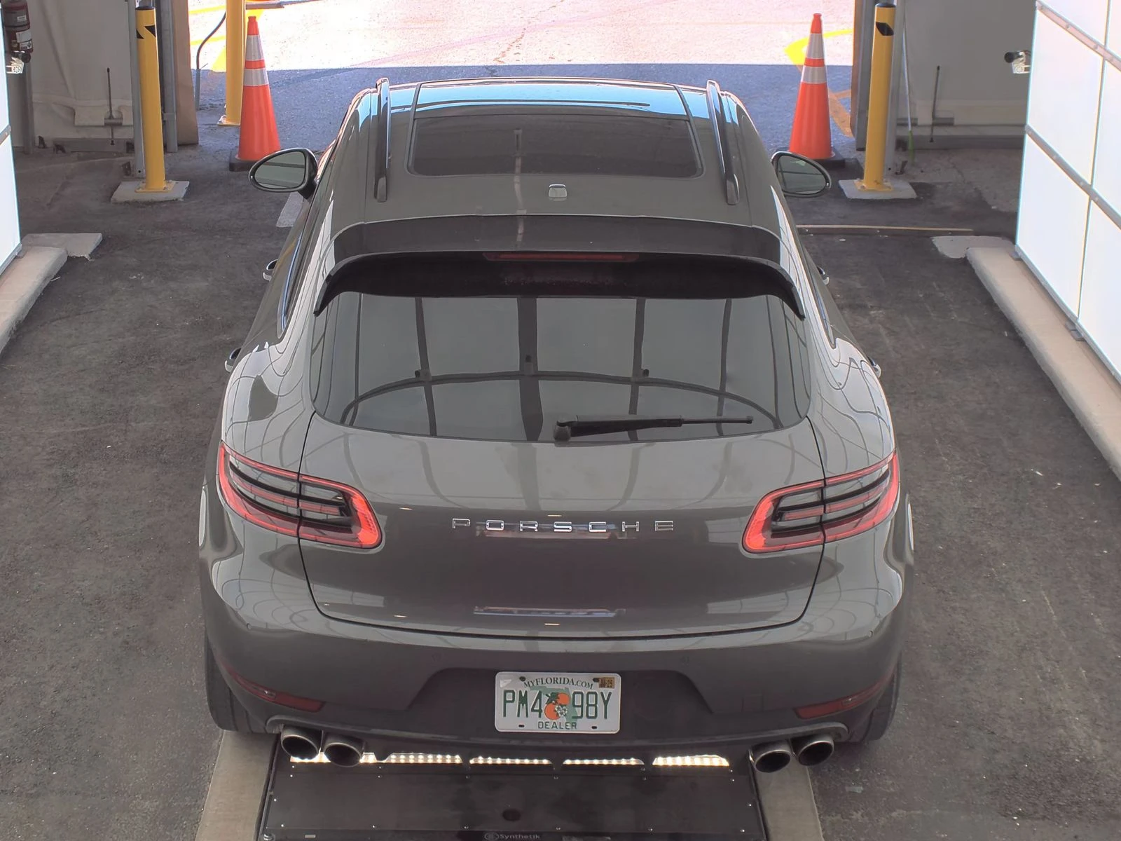 Porsche Macan S Обдух* Подгрев* 7PDK* M.Toчка* Следене* Пано*  - изображение 4