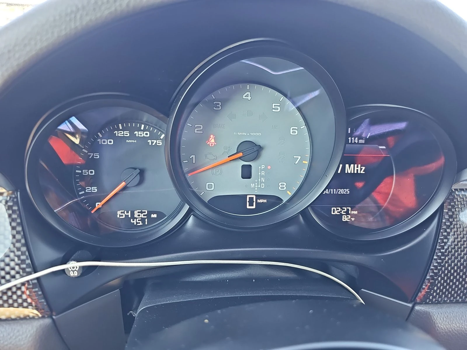 Porsche Macan S Обдух* Подгрев* 7PDK* M.Toчка* Следене* Пано*  - изображение 10