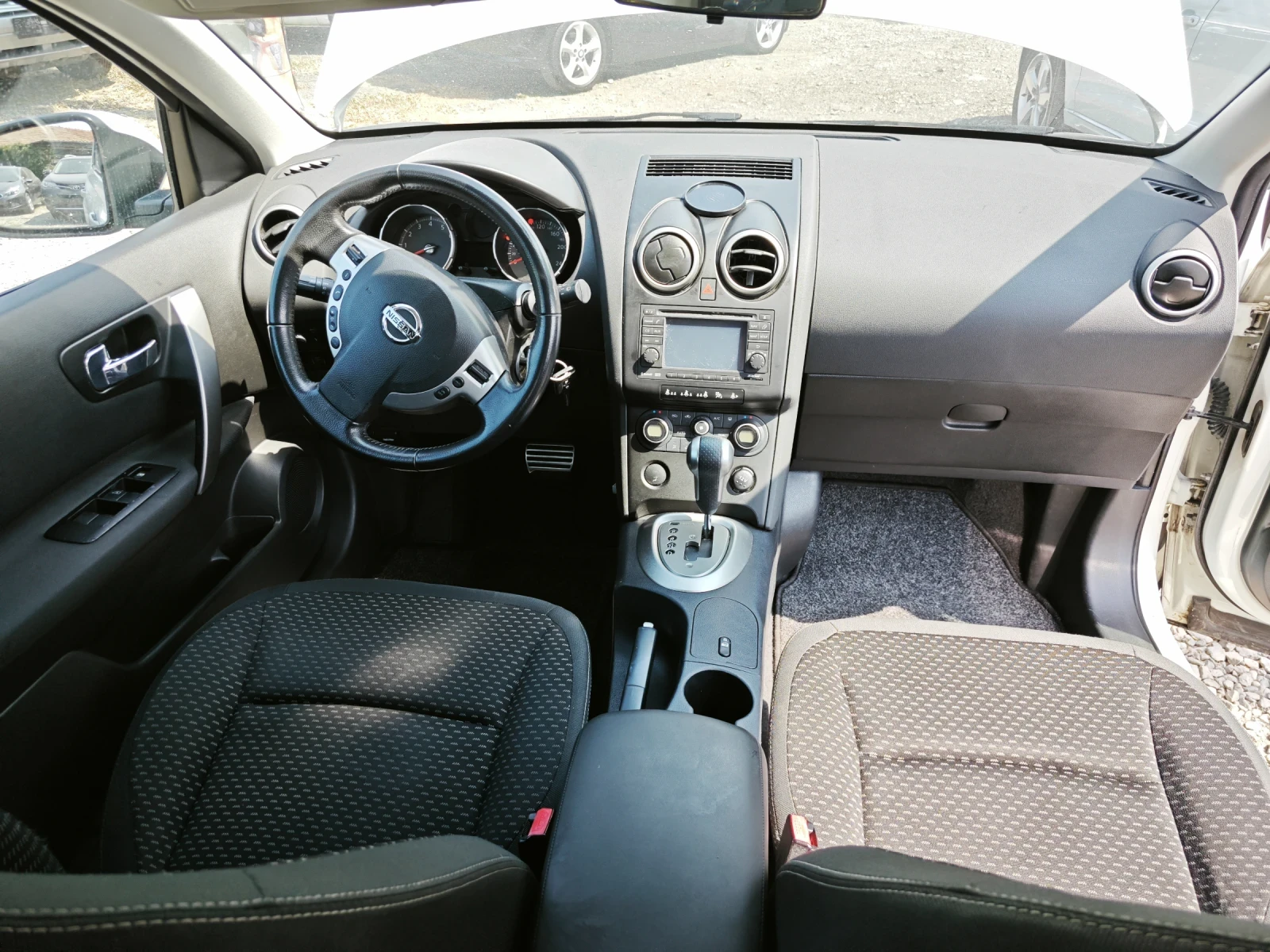 Nissan Qashqai 2.0-Auto - изображение 10