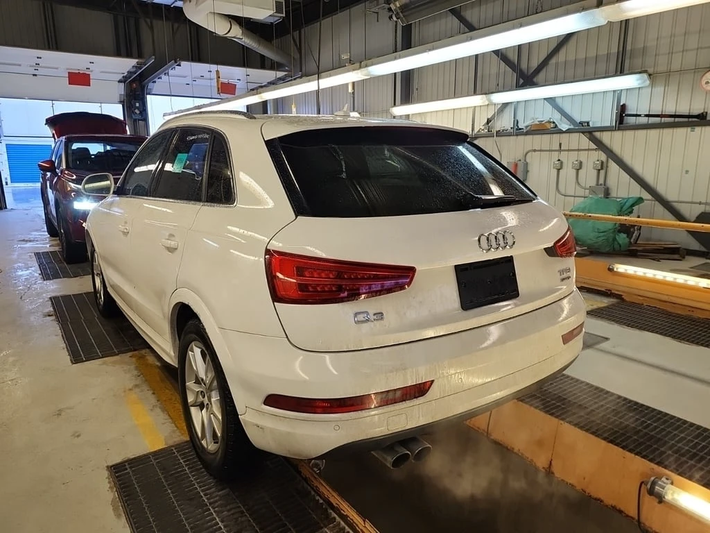 Audi Q3 * PROGRESSIV * CARFAX * БЕЗ ПЪРВОНАЧАЛНА ВНОСКА - изображение 4